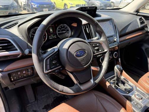 Crystal White Pearl 2021 Subaru Forester Touring