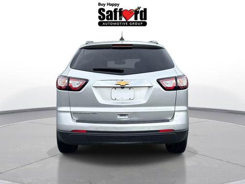 Silver Ice Metallic 2017 Chevrolet Traverse 1LT