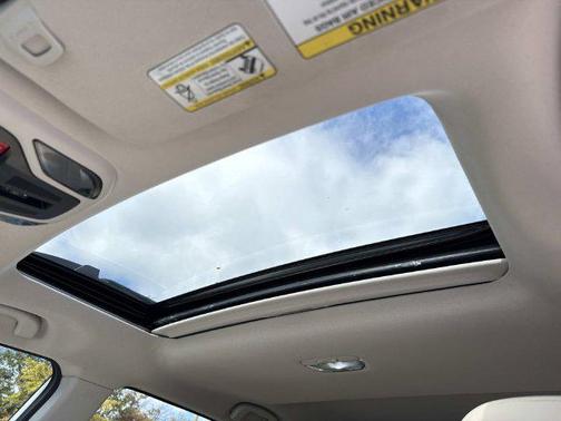 Crystal White Pearl 2020 Subaru Outback Limited