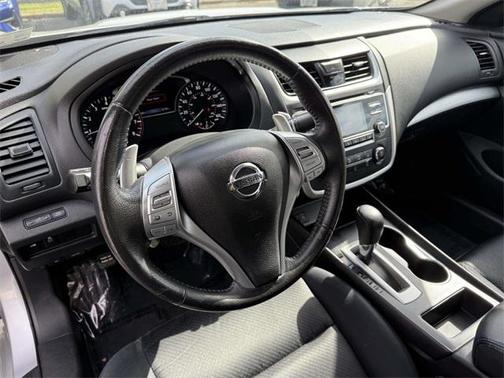 2016 Nissan Altima 2.5 SR
