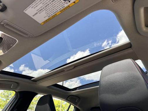 Wind Chill Pearl 2024 Toyota Prius Prime XSE
