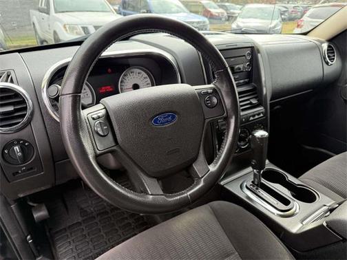 2010 Ford Explorer Sport Trac XLT