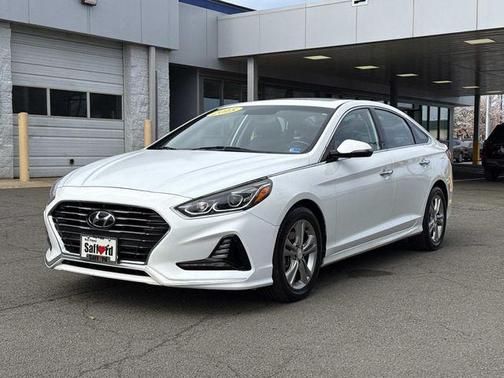 Quartz White Pearl 2018 Hyundai SONATA Limited