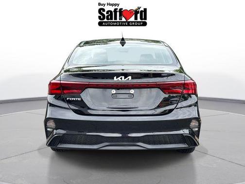 Aurora Black 2023 Kia Forte LXS