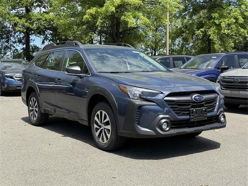 2025 Subaru Outback Base