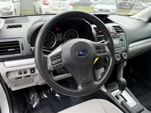 2014 Subaru Forester 2.5i