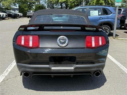 2011 Ford Mustang GT Premium
