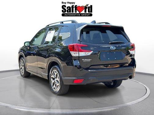 Crystal Black Silica 2021 Subaru Forester Premium