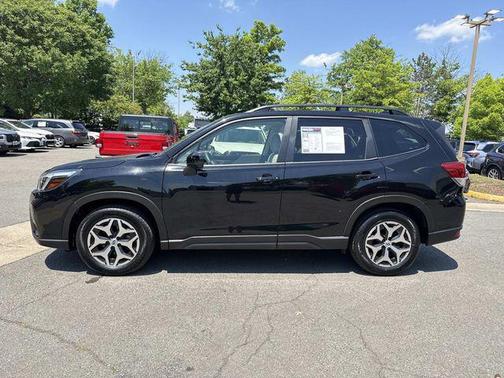 Crystal Black Silica 2021 Subaru Forester Premium