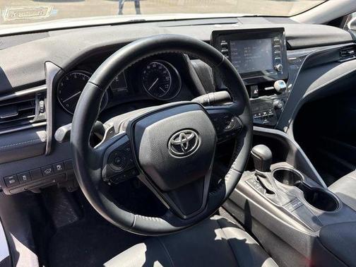White 2022 Toyota Camry SE