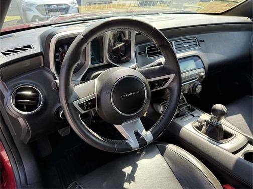 2011 Chevrolet Camaro 2LT