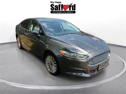 2016 Ford Fusion Hybrid SE