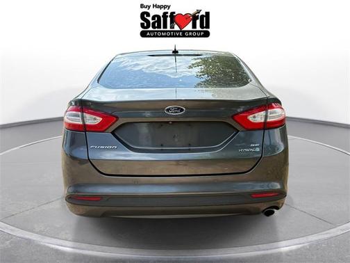 2016 Ford Fusion Hybrid SE