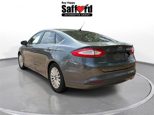 2016 Ford Fusion Hybrid SE