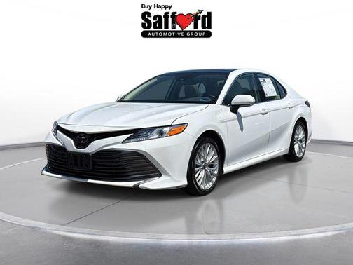 Super White 2019 Toyota Camry XLE