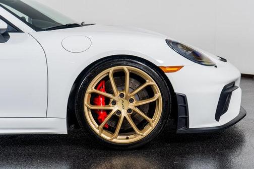 2020 Porsche 718 Cayman GT4