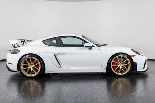 2020 Porsche 718 Cayman GT4