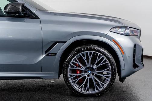 2024 BMW X6 M60i
