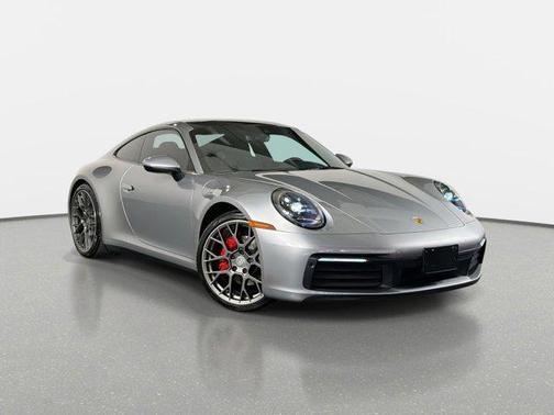 2020 Porsche 911 Carrera 4