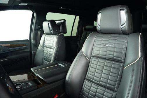 2023 Cadillac Escalade ESV Sport Platinum