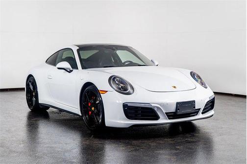 2019 Porsche 911 Carrera 4 GTS