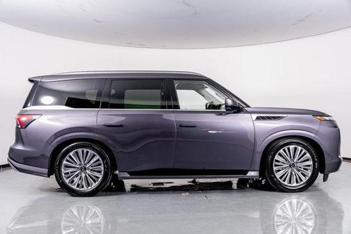 2025 INFINITI QX80 SENSORY AWD