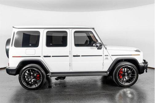 MANUFAKTUR Moonlight White Magno 2025 Mercedes-Benz AMG G 63 G 63 AMG