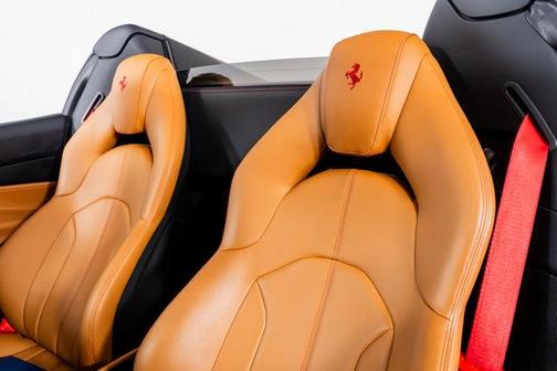 2022 Ferrari F8 Spider Base