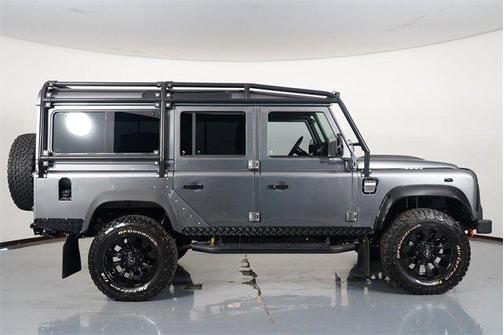 1990 Land Rover Defender 