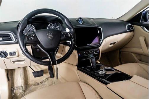 2022 Maserati Ghibli Modena
