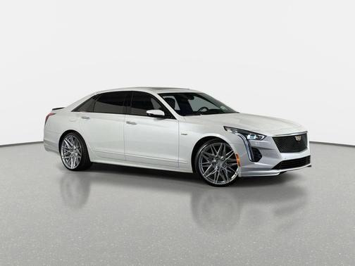 Crystal White Tricoat 2019 Cadillac CT6-V Blackwing