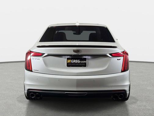 Crystal White Tricoat 2019 Cadillac CT6-V Blackwing