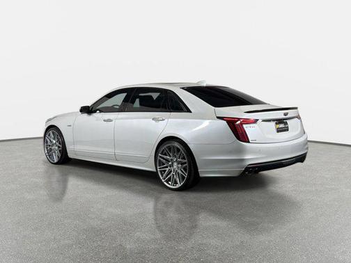 Crystal White Tricoat 2019 Cadillac CT6-V Blackwing