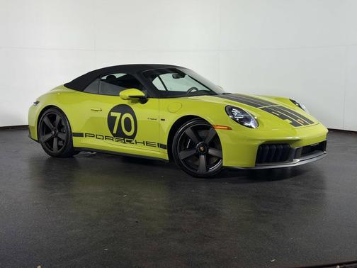 Cartagena Yellow Metallic 2026 Porsche 911 Carrera 4 GTS
