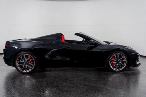 2025 Chevrolet Corvette Stingray w/2LT