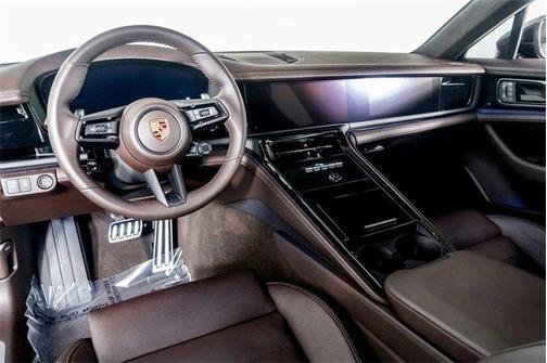 2025 Porsche Panamera 4