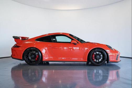 Lava Orange 2018 Porsche 911 GT3