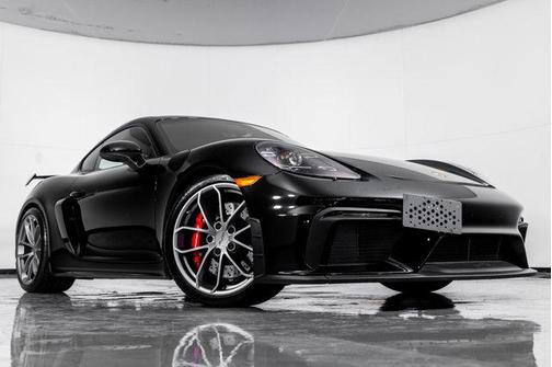 2022 Porsche 718 Cayman GT4