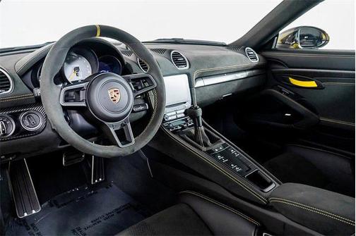 2023 Porsche 718 Cayman GT4 RS