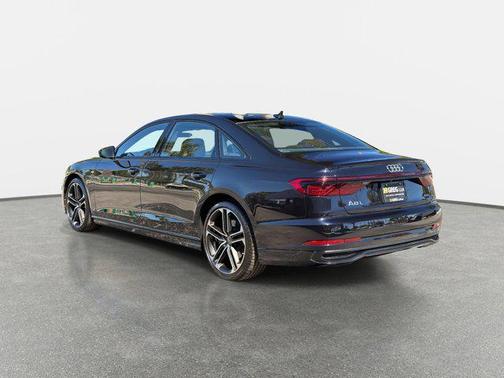 2025 Audi A8 L 55 TFSI quattro Tiptronic