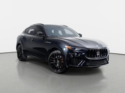 Nero Assoluto Metallic 2024 Maserati Levante Modena Ultima