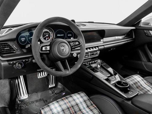 2025 Porsche 911 Turbo