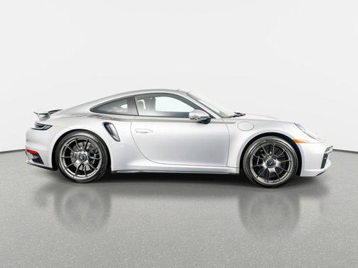 2025 Porsche 911 Turbo
