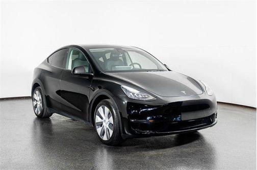 2022 Tesla Model Y Long Range Dual Motor All-Wheel Drive