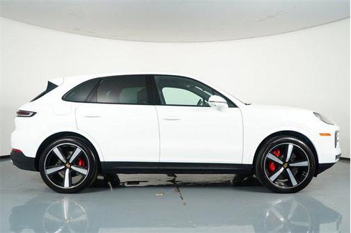 2024 Porsche Cayenne S