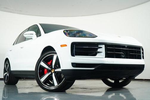 2024 Porsche Cayenne S