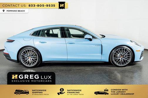 2025 Porsche Panamera 4