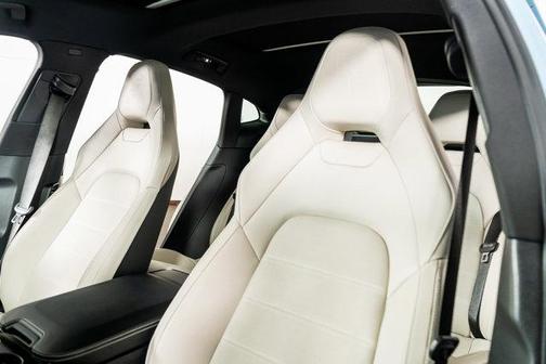 2025 Porsche Panamera 4