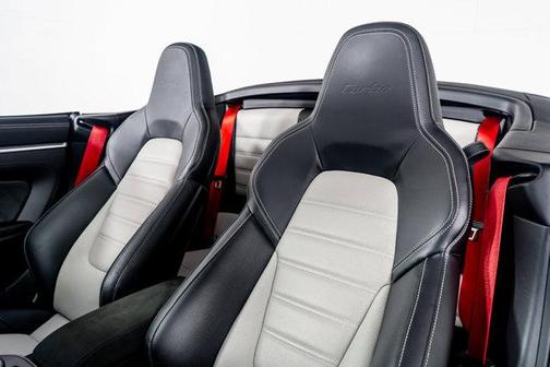 2022 Porsche 911 Turbo