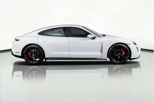 2024 Porsche Taycan GTS